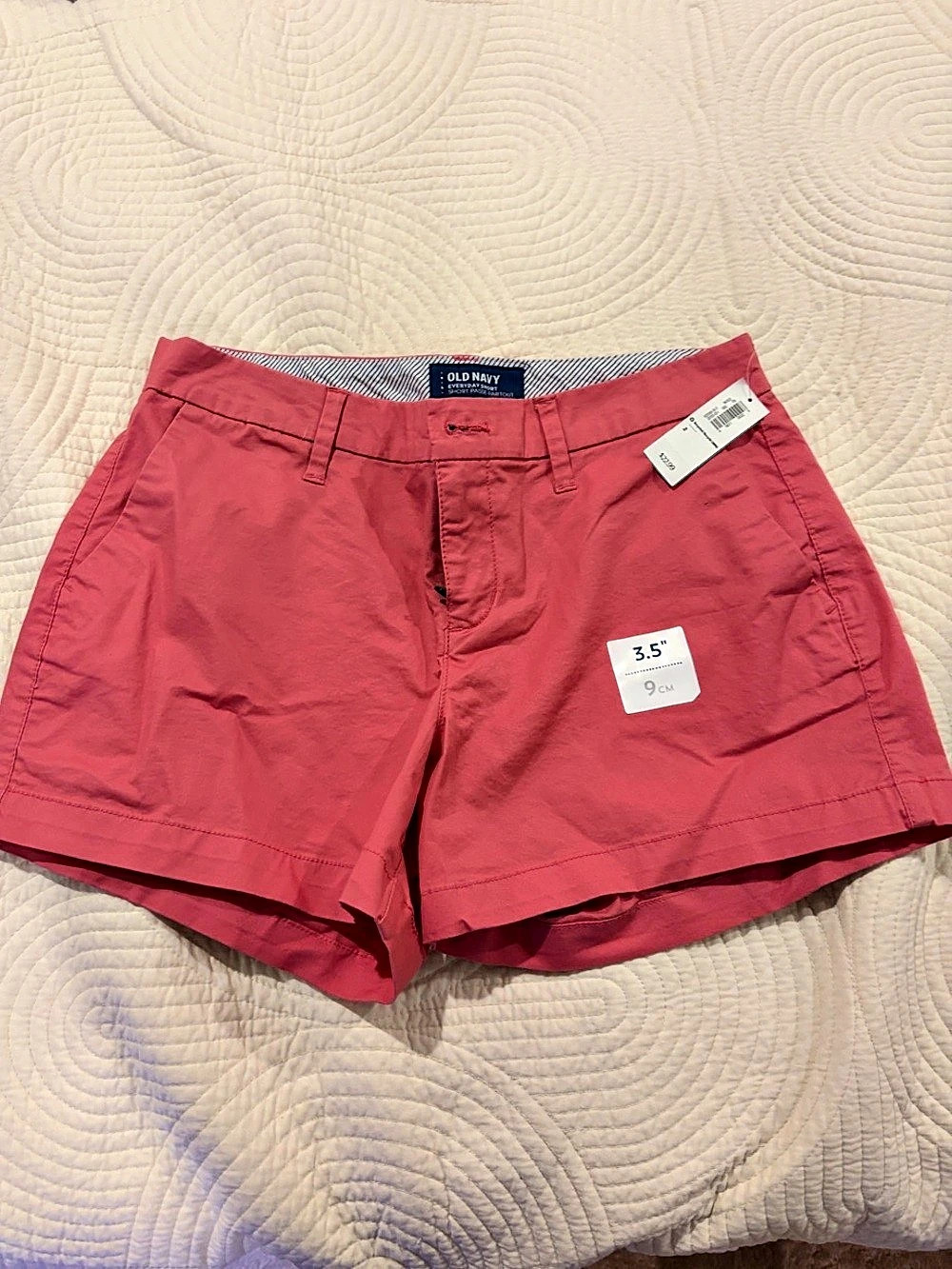 Old Navy Mid-Rise Everyday Shorts 3.5-inch Pink Salmon Shorts Size 2